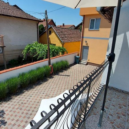 Apartment Kapetanovic Bosanski Samac Oda fotoğraf